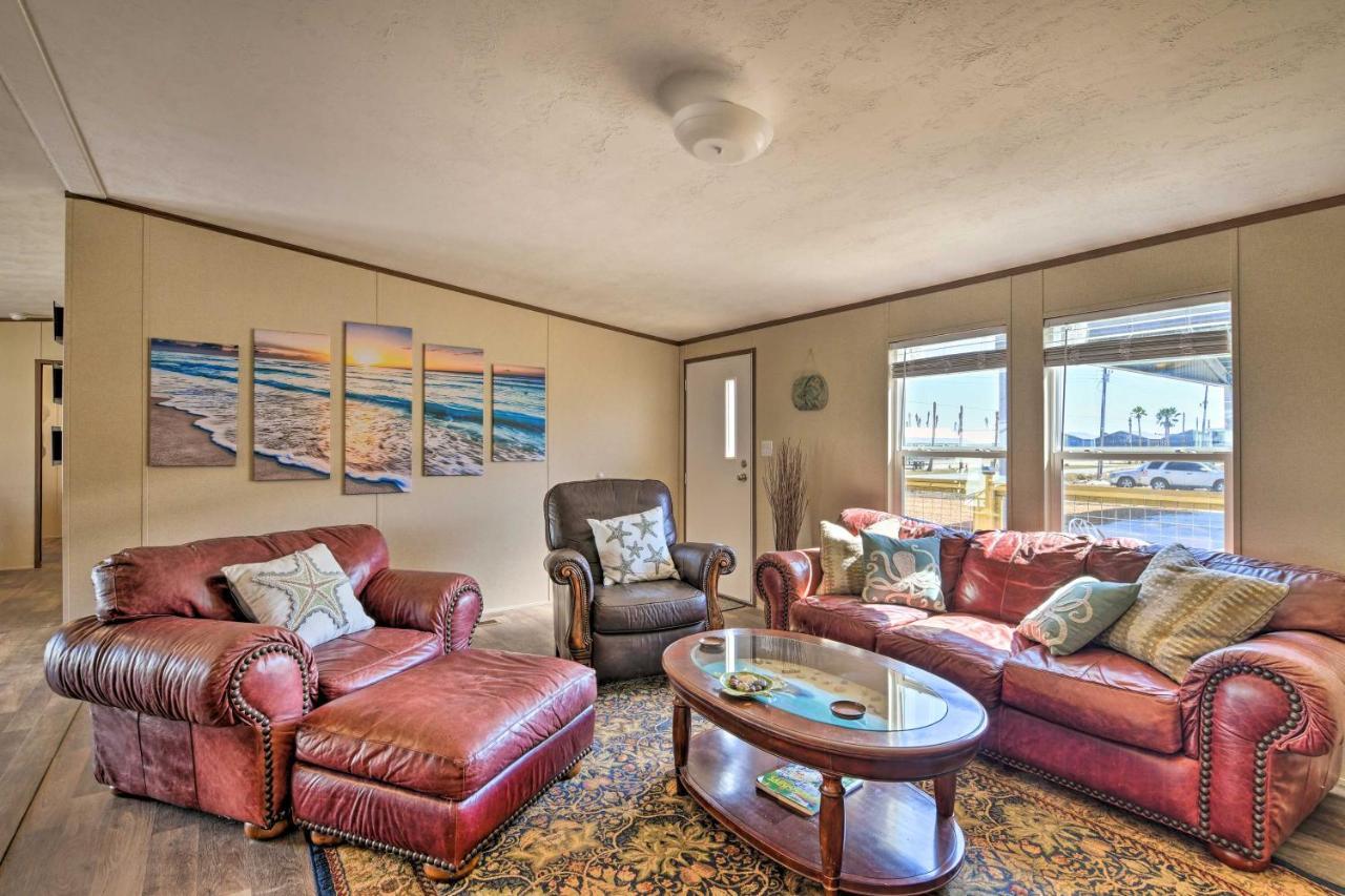 Quaint Port Oconnor Home - 3 Mi To Beach! Port O'Connor 外观 照片