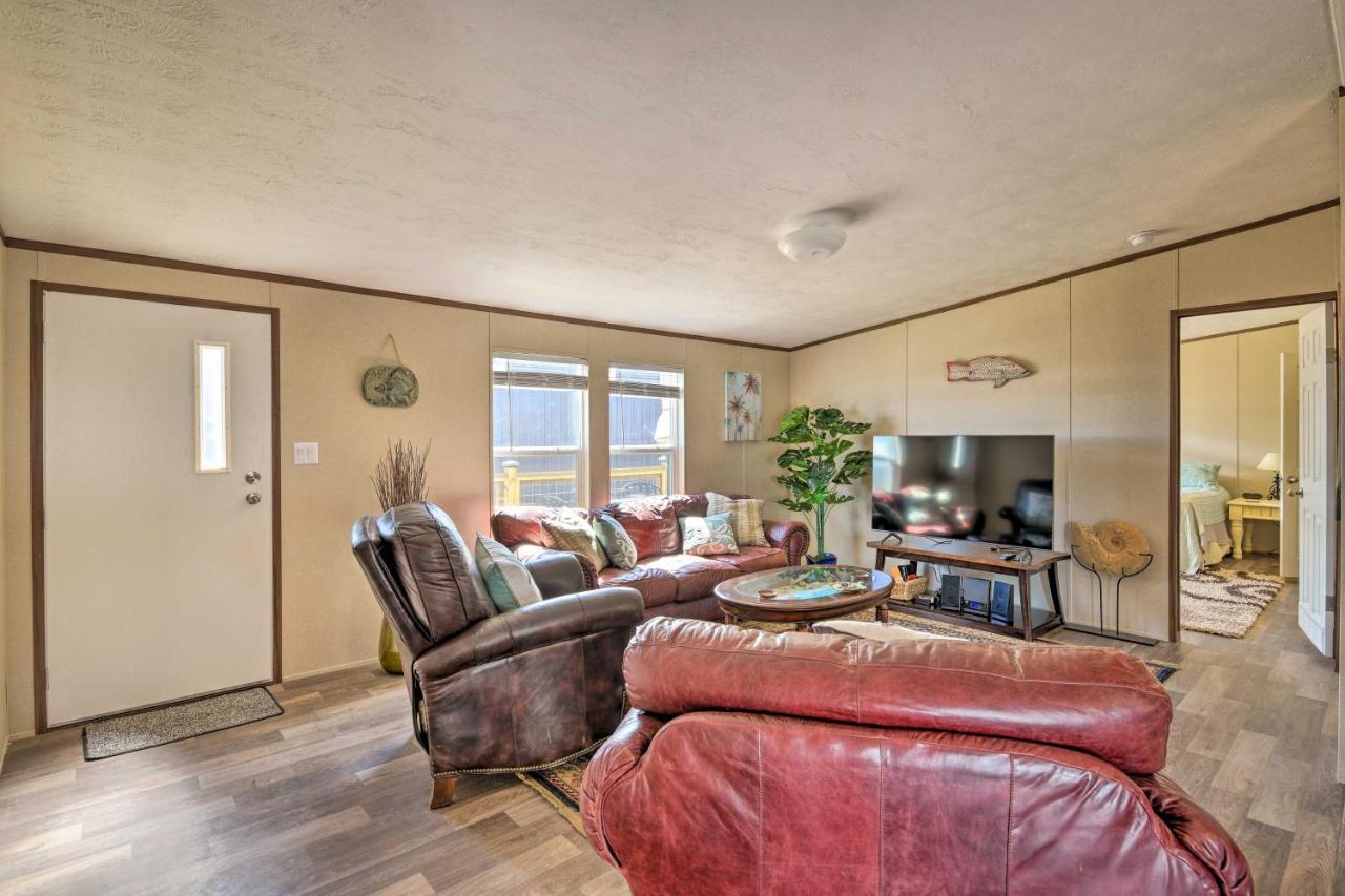 Quaint Port Oconnor Home - 3 Mi To Beach! Port O'Connor 外观 照片